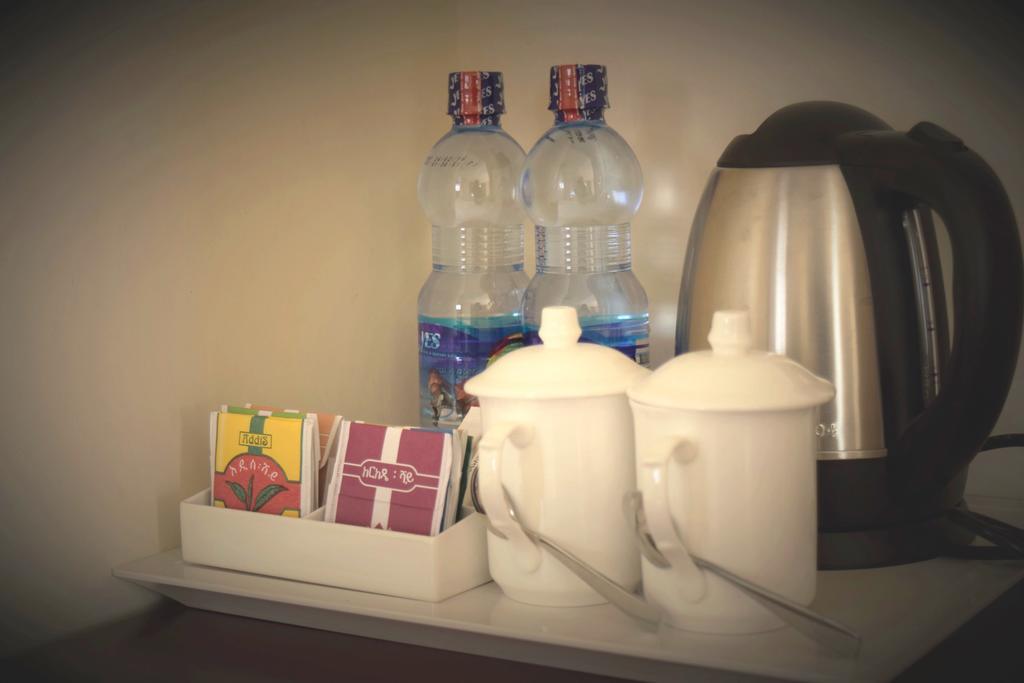 Addissinia Hotel Bagian luar foto